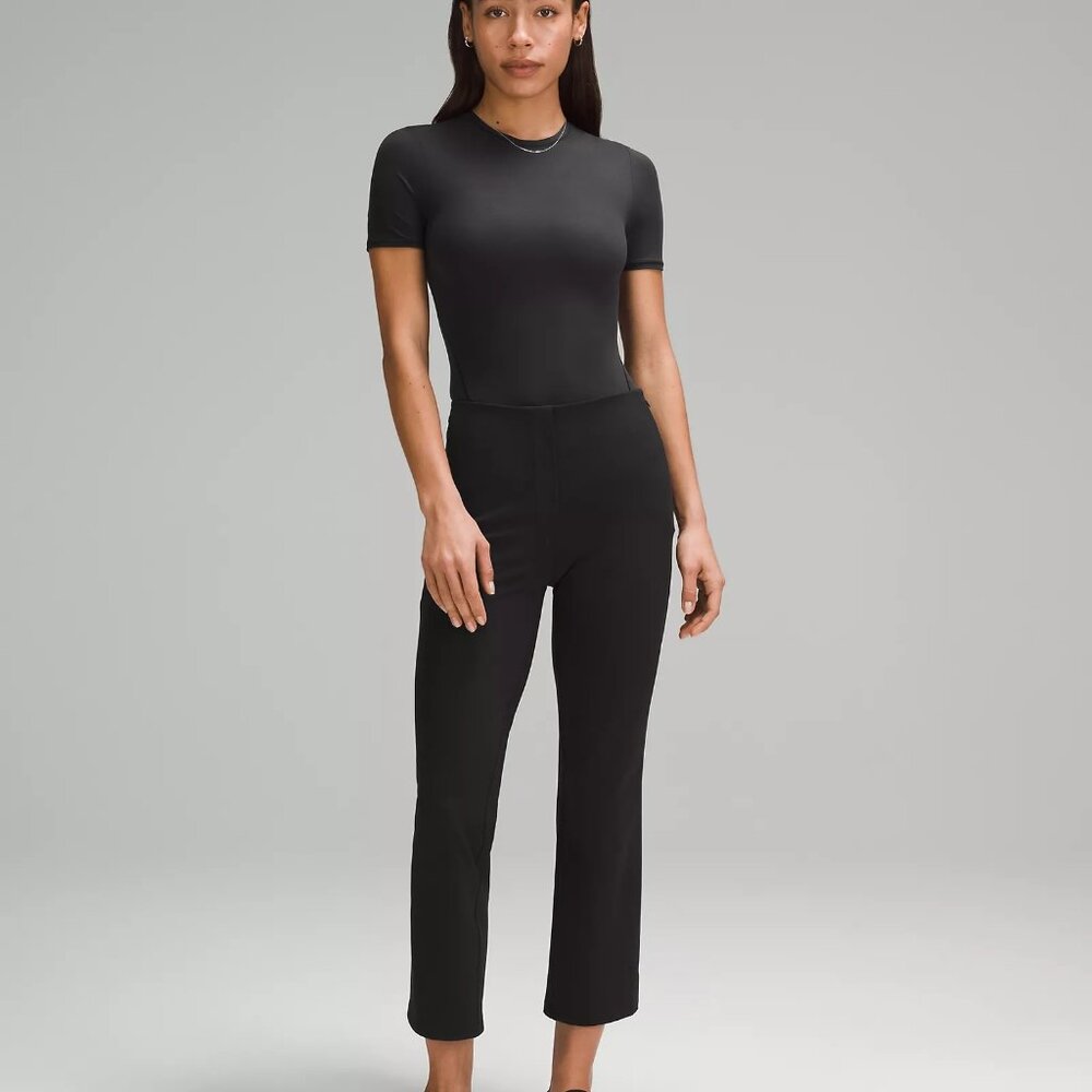 Smooth Fit Pull-On High-Rise Crop BLK 4